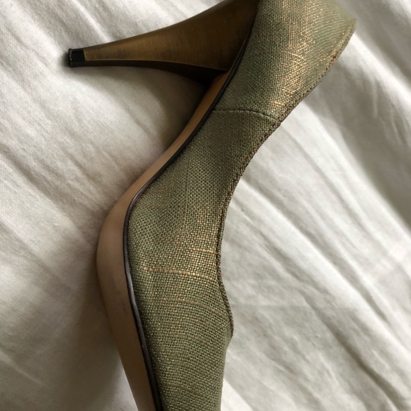 Incredible  - Vintage Charles David stunning peep toe heels never worn. - Picture 7 of 7